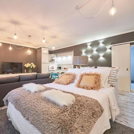 In Bed With Lisbon - Lux4You Taguspark Massama Exterior photo